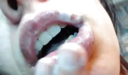 تعطیلات سکس پورن اچ دی شلخته محلی کریمه را صدا می کند