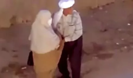 مرد باتجربه ، بلوز لاغر را در جوراب دانلود فیلم های سکسی فول اچ دی ساق بلند