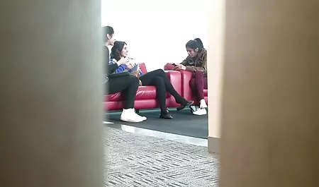 بور به عنوان خدمتکار فیلمهای سکسی اچ دی می خورد