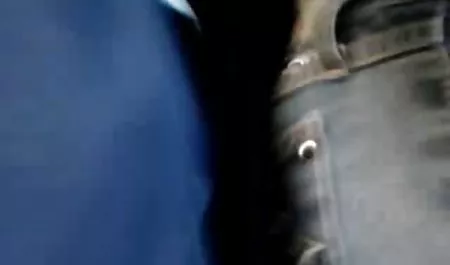 لزبین بالغ یکدیگر را در سینمایی فول سکسی حمام بند می کنند